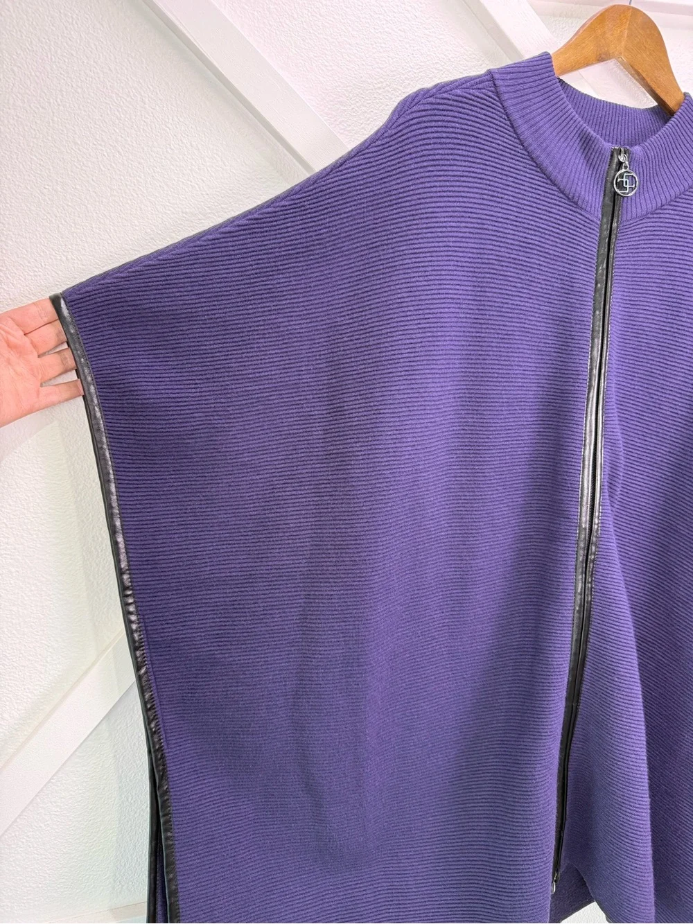 NWT Chico’s Zip Front Trimmed Ruana Covering Purple Ribbed Poncho Cape L/XL